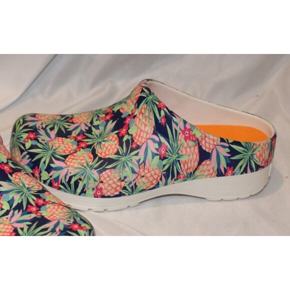 7534 Dansko Women's Kane Molded Pineapples EVA Clog Size 37 EU 6.5-7 US - Picture 3 of 7